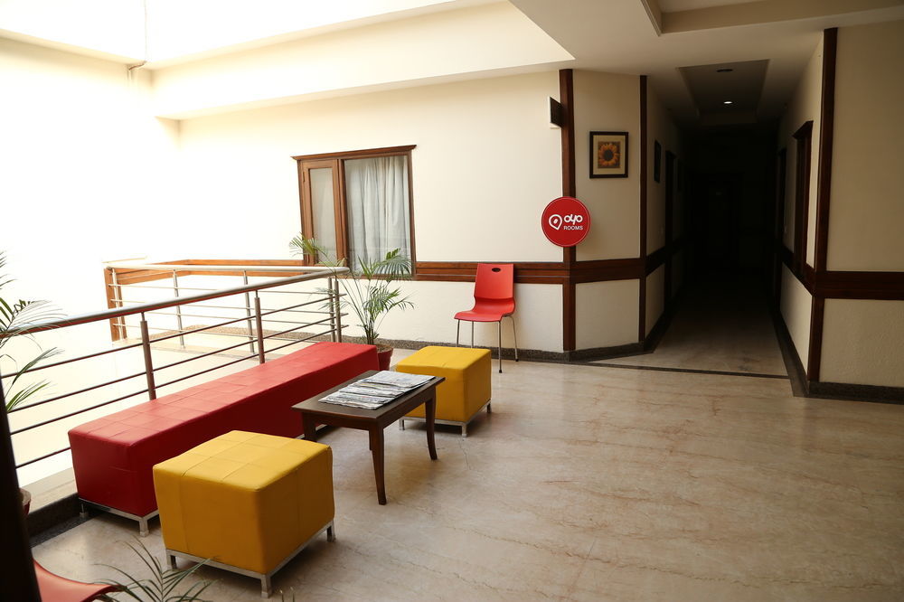Oyo Rooms Chandigarh Sector 34 Kültér fotó