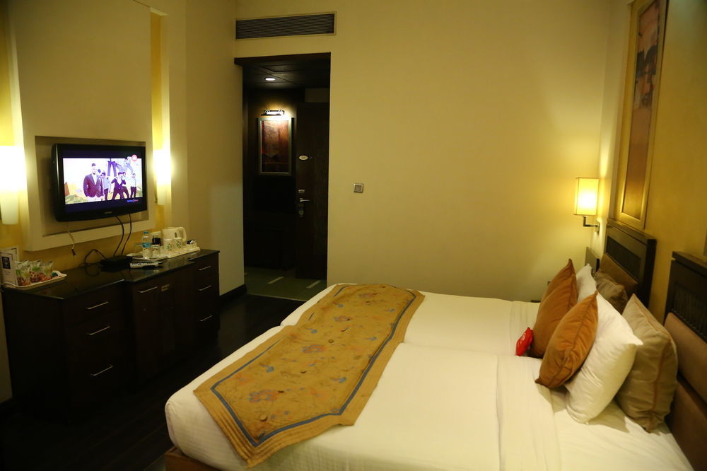 Oyo Rooms Chandigarh Sector 34 Kültér fotó